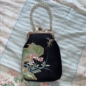 Elegant Black Floral Embroidered Bag with Pearl Handle